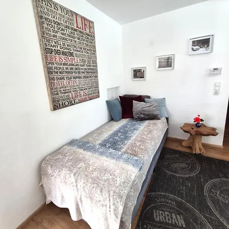 Newworkcenter アパート *